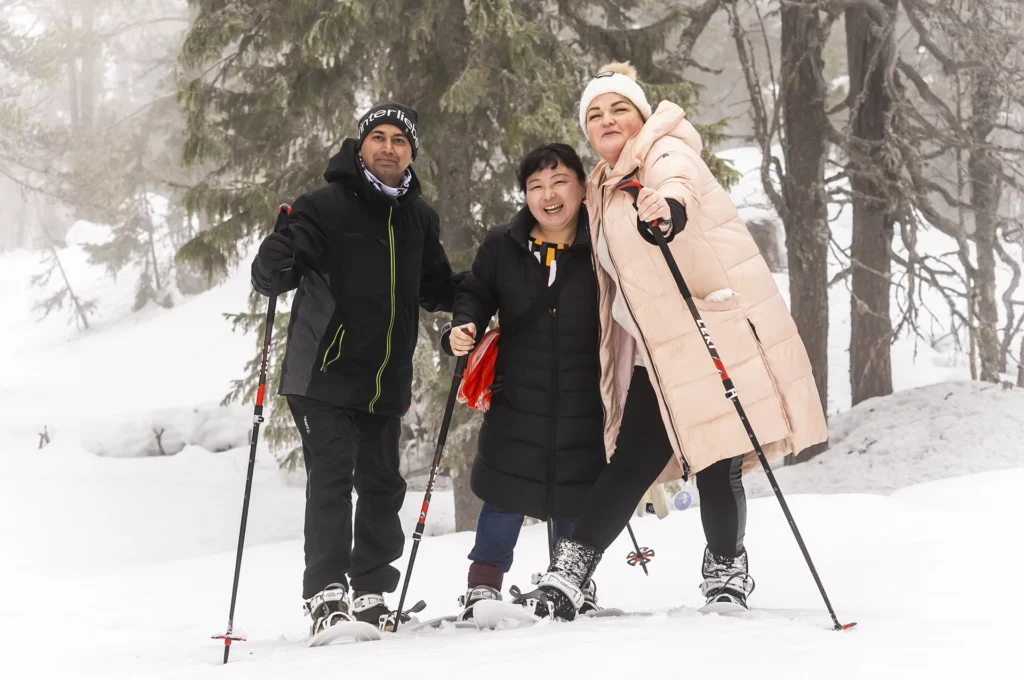 feel-nordic-snow-shoeing-003